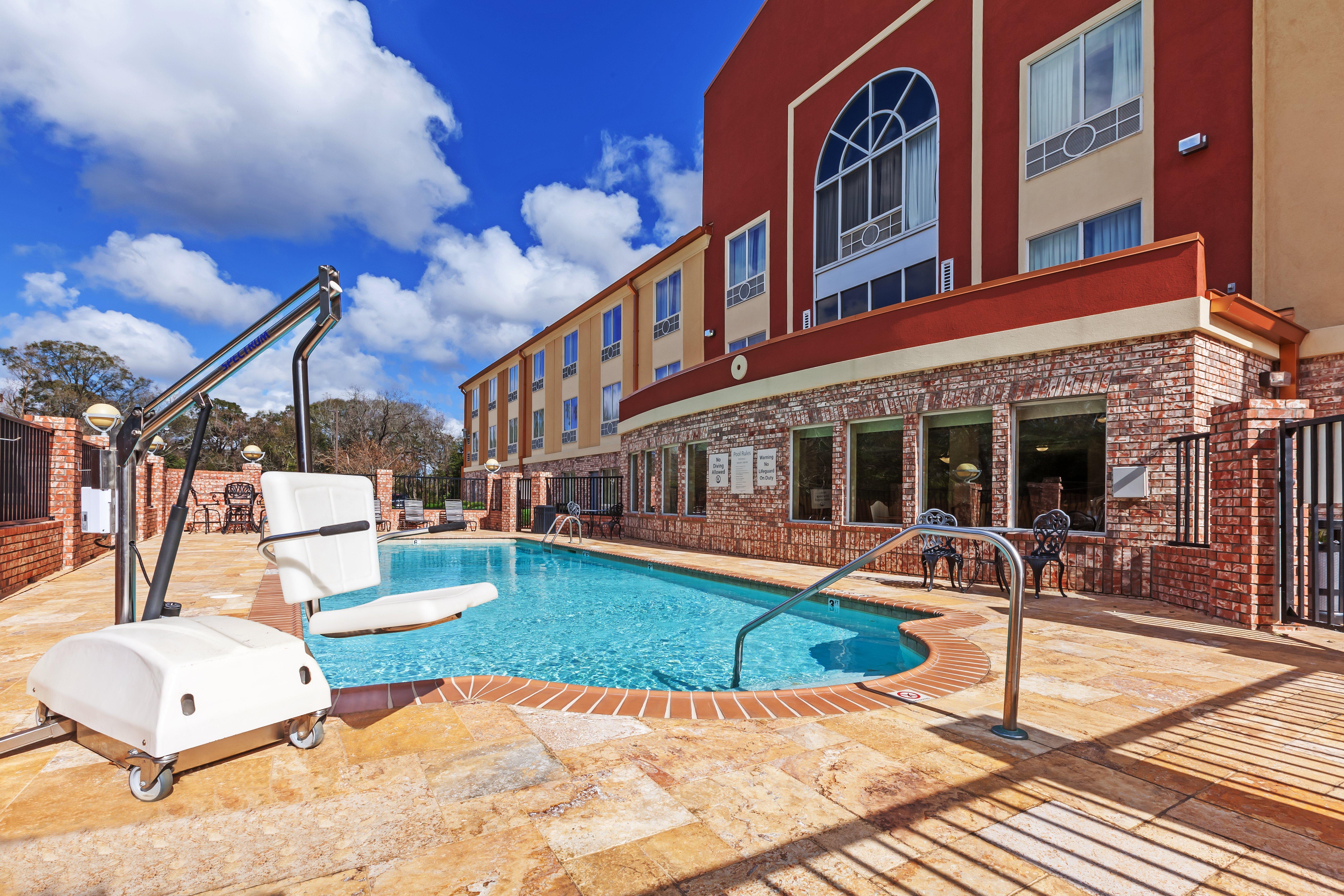 Holiday Inn Express & Suites Lafayette South By Ihg Luaran gambar