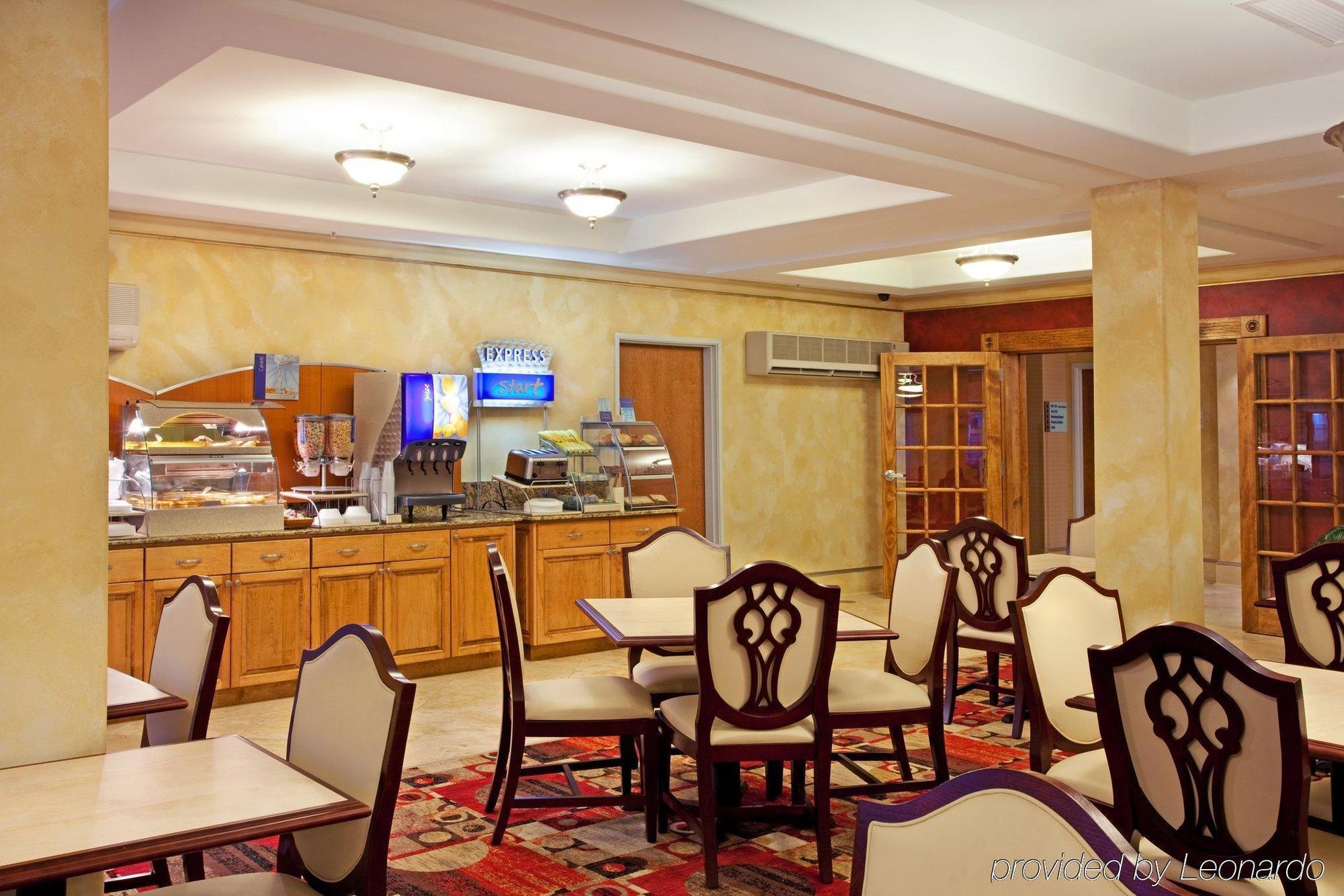 Holiday Inn Express & Suites Lafayette South By Ihg Restoran gambar